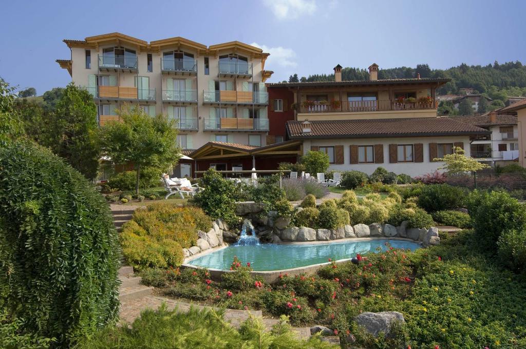 Hotel Miralago Bossico Exterior photo